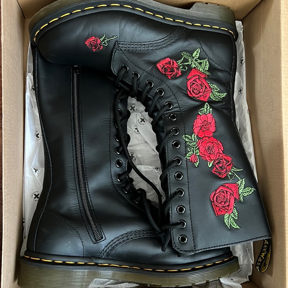 Dr. Marten Women Combat Boots